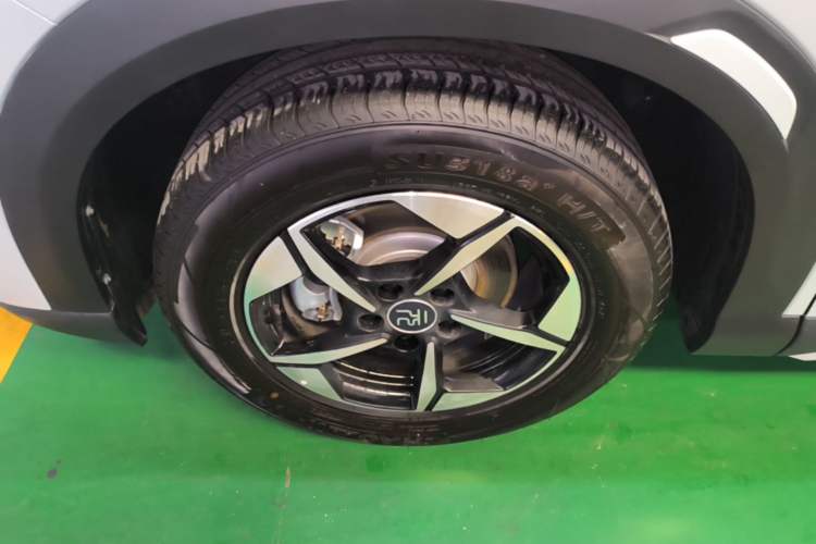 Used BYD Yuan UP 2024 401KM Leading Edition Left Front Wheel Hub