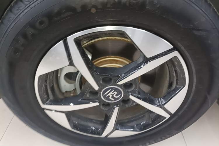 Used BYD Yuan UP 2024 401KM Beyond Edition Left Front Wheel Hub