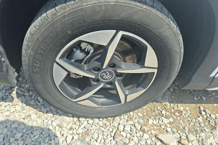 Used BYD Yuan UP 2024 401KM Leading Edition Left Front Wheel Hub