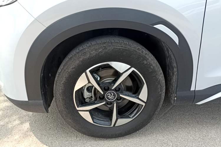 Used BYD Yuan UP 2024 401KM Beyond Edition Left Front Wheel Hub