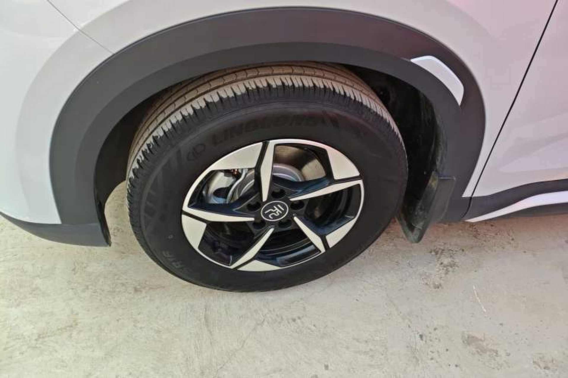 Used BYD Yuan UP 2024 401KM Leading Edition Left Front Wheel Hub