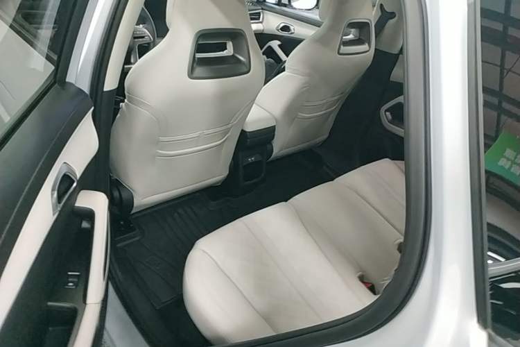 Used BYD Yuan UP 2024 401KM Leading Edition Left Rear Seat