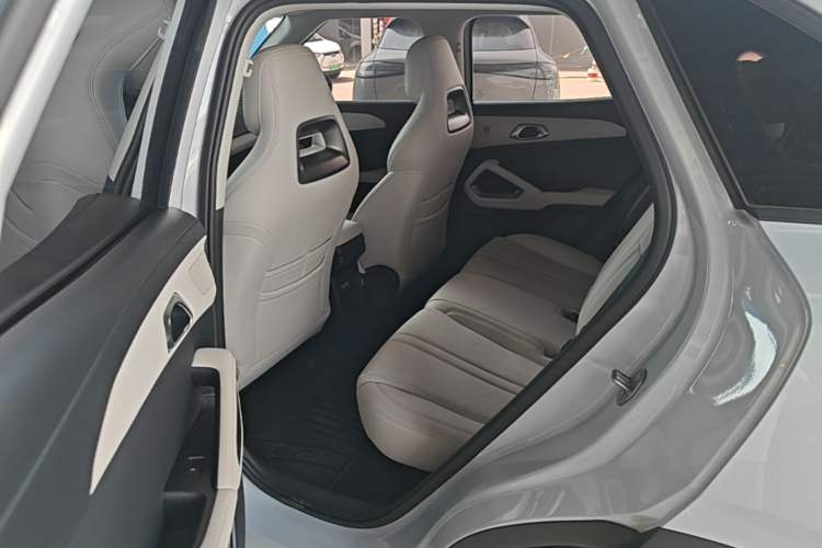 Used BYD Yuan UP 2024 401KM Beyond Edition Left Rear Seat