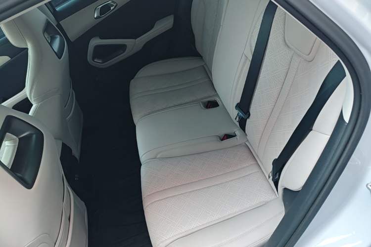 Used BYD Yuan UP 2024 401 km Active Version Left Rear Seat
