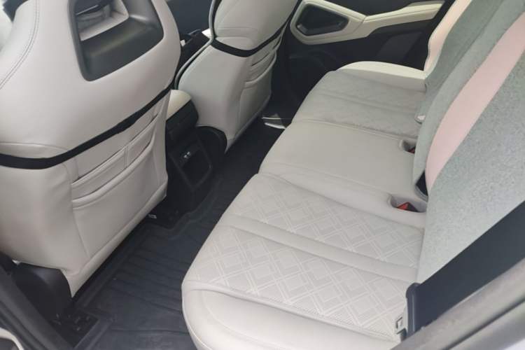 Used BYD Yuan UP 2024 401KM Beyond Edition Left Rear Seat