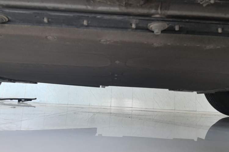 Used BYD Yuan UP 2024 401 km Active Version Left Side Sill