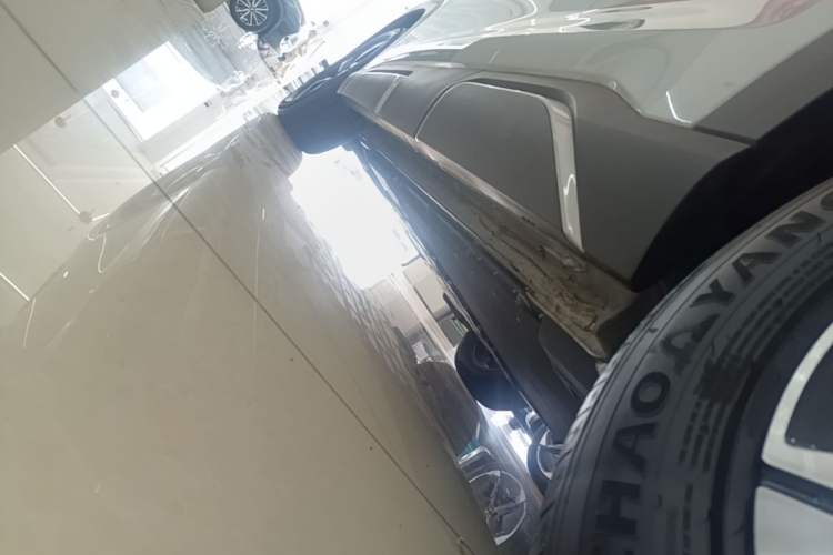 Used BYD Yuan UP 2024 401KM Leading Edition Left Side Sill