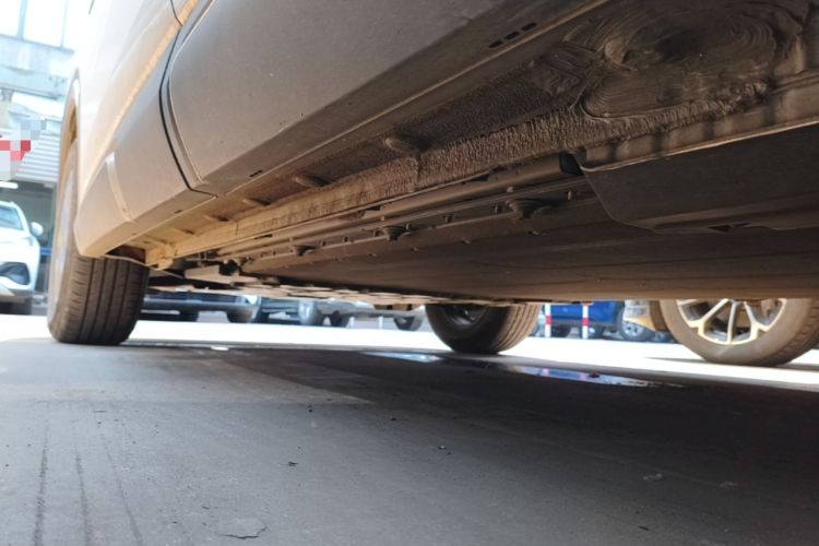 Used BYD Yuan UP 2024 401 km Active Version Left Side Sill