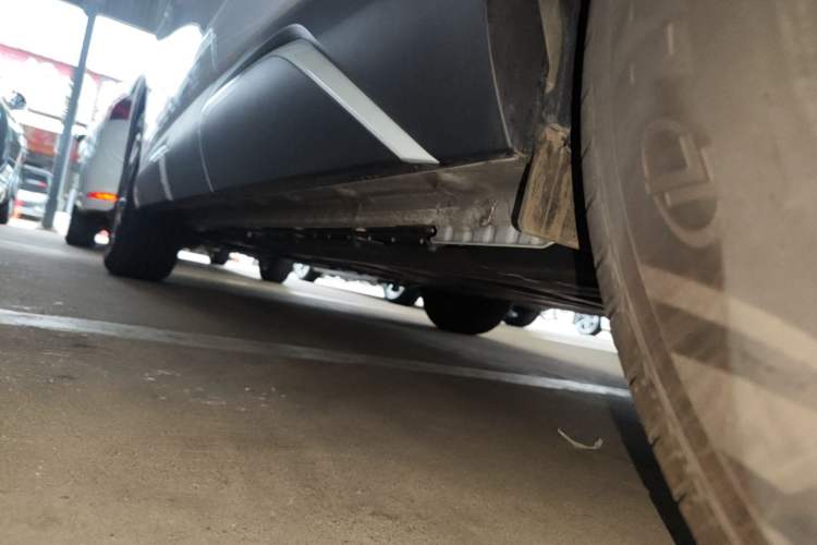 Used BYD Yuan UP 2024 401 km Active Version Left Side Sill