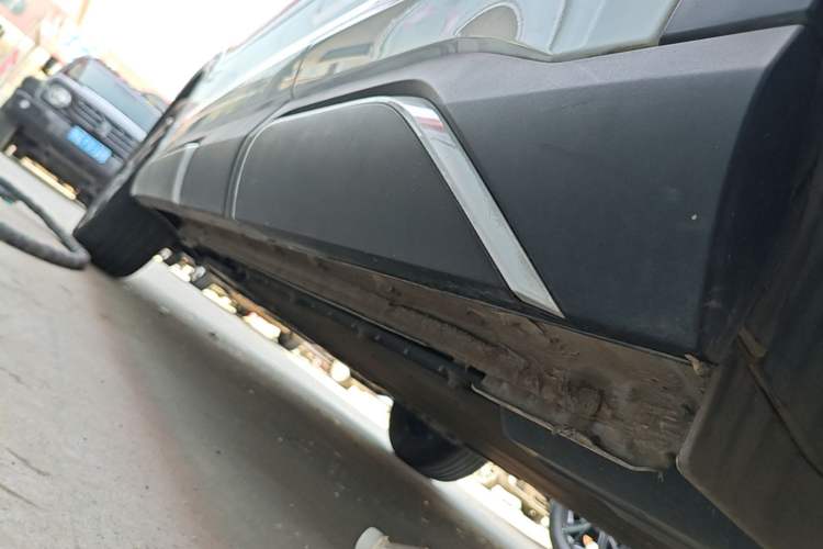 Used BYD Yuan UP 2024 401 km Active Version Left Side Sill