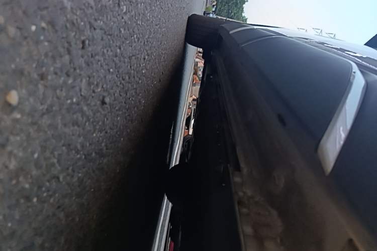 Used BYD Yuan UP 2024 401 km Active Version Left Side Sill