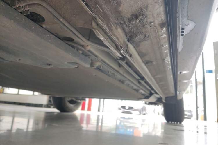 Used BYD Yuan UP 2024 401 km Active Version Left Side Sill