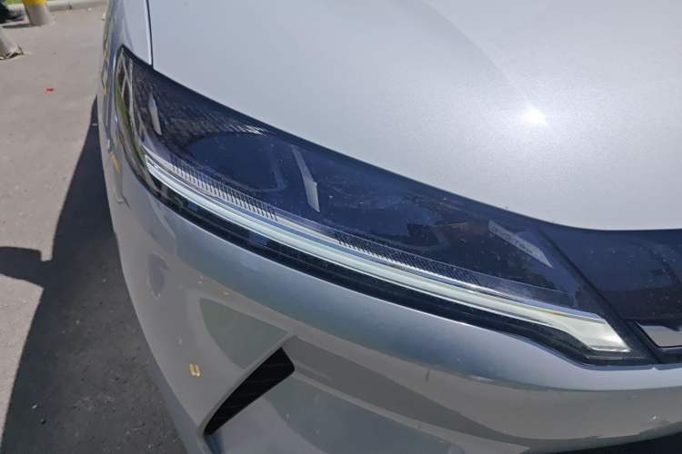 Used BYD Yuan UP 2024 401KM Leading Edition Right Front Headlight