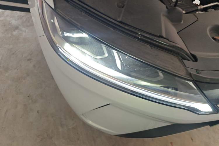 Used BYD Yuan UP 2024 401 km Active Version Right Front Headlight