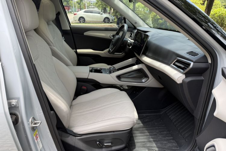 Used BYD Yuan UP 2024 401KM Beyond Edition Right Front Seat