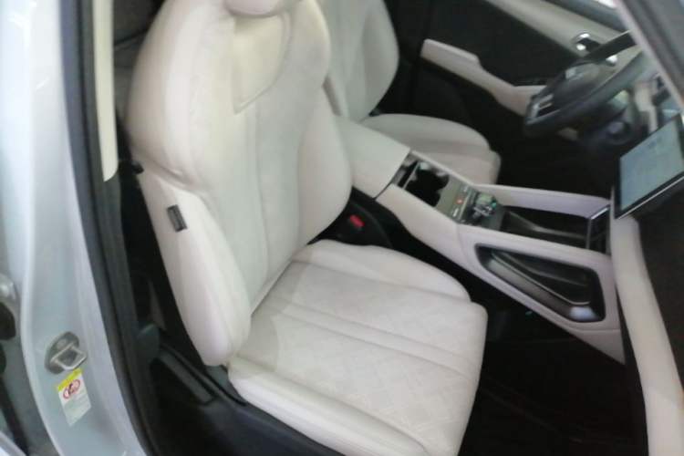 Used BYD Yuan UP 2024 401 km Active Version Right Front Seat
