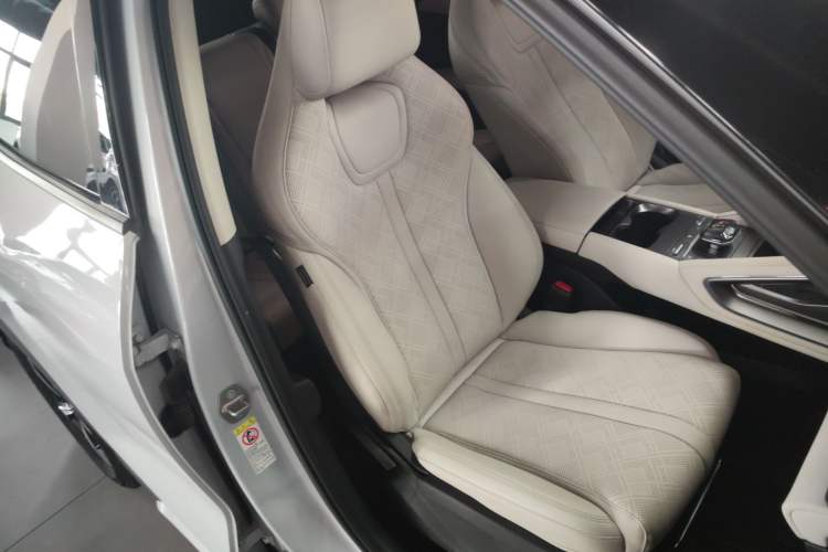 Used BYD Yuan UP 2024 401KM Leading Edition Right Front Seat