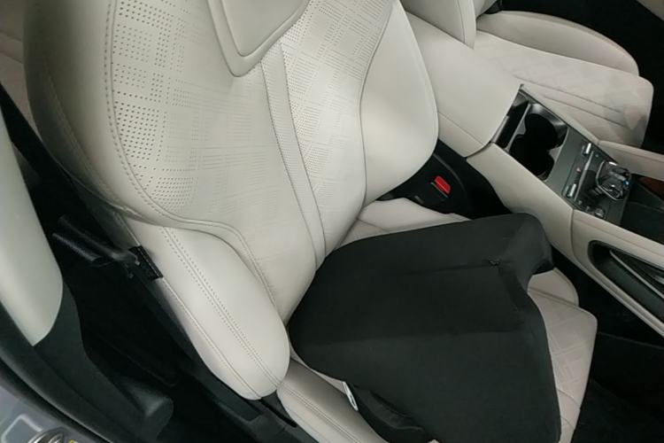 Used BYD Yuan UP 2024 401KM Leading Edition Right Front Seat