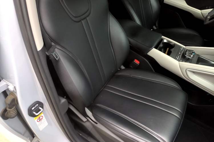 Used BYD Yuan UP 2024 401 km Active Version Right Front Seat