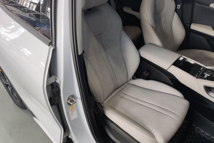 Used BYD Yuan UP 2024 401KM Leading Edition Right Front Seat