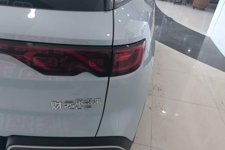 Used BYD Yuan UP 2024 401 km Active Version Right Rear Taillight
