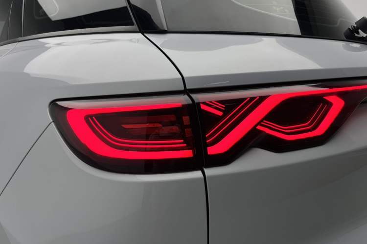 Used BYD Yuan UP 2024 401KM Beyond Edition Right Rear Taillight