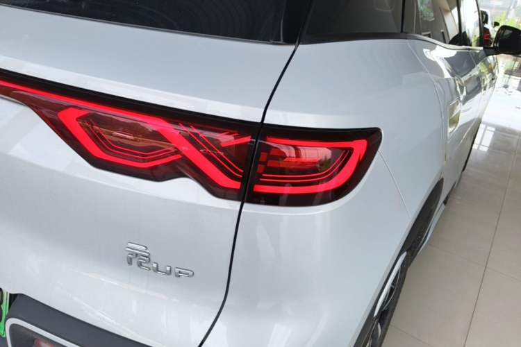 Used BYD Yuan UP 2024 401KM Beyond Edition Right Rear Taillight