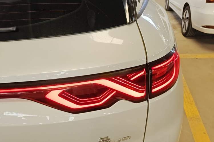 Used BYD Yuan UP 2024 401KM Leading Edition Right Rear Taillight