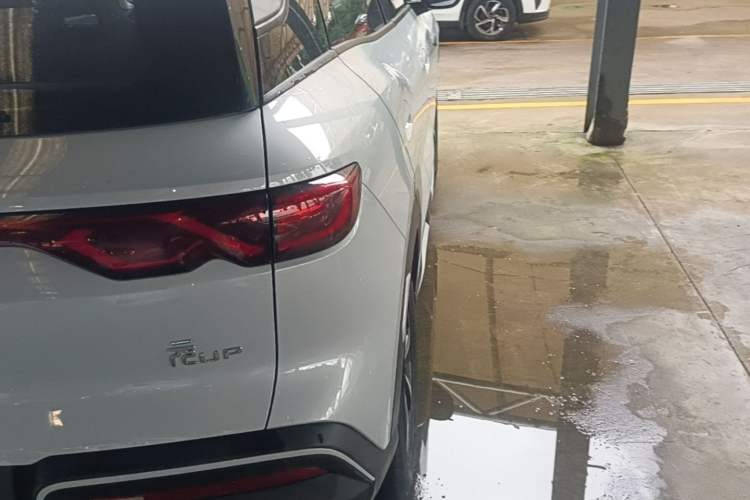 Used BYD Yuan UP 2024 401KM Leading Edition Right Rear Taillight