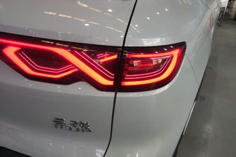 Used BYD Yuan UP 2024 401KM Leading Edition Right Rear Taillight