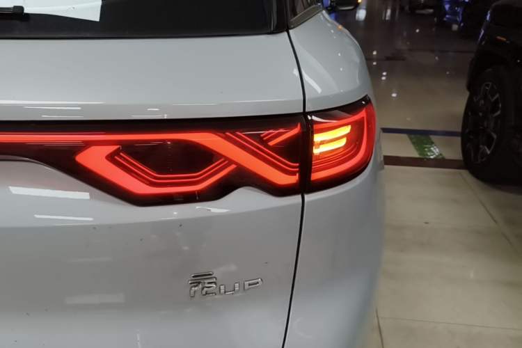 Used BYD Yuan UP 2024 401KM Beyond Edition Right Rear Taillight
