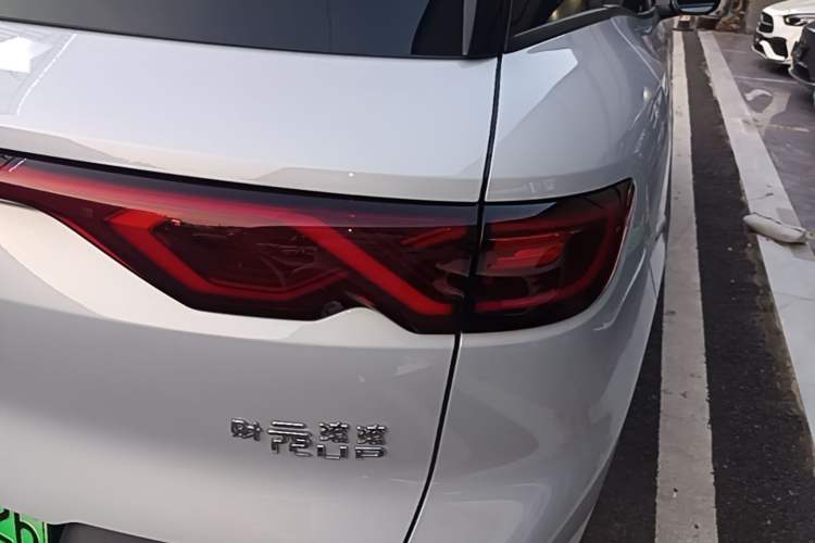 Used BYD Yuan UP 2024 401 km Active Version Right Rear Taillight