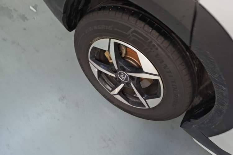 Used BYD Yuan UP 2024 401KM Beyond Edition Right Rear Wheel Hub