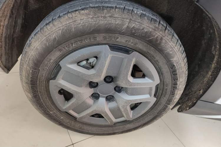 Used BYD Yuan UP 2024 401 km Active Version Right Rear Wheel Hub