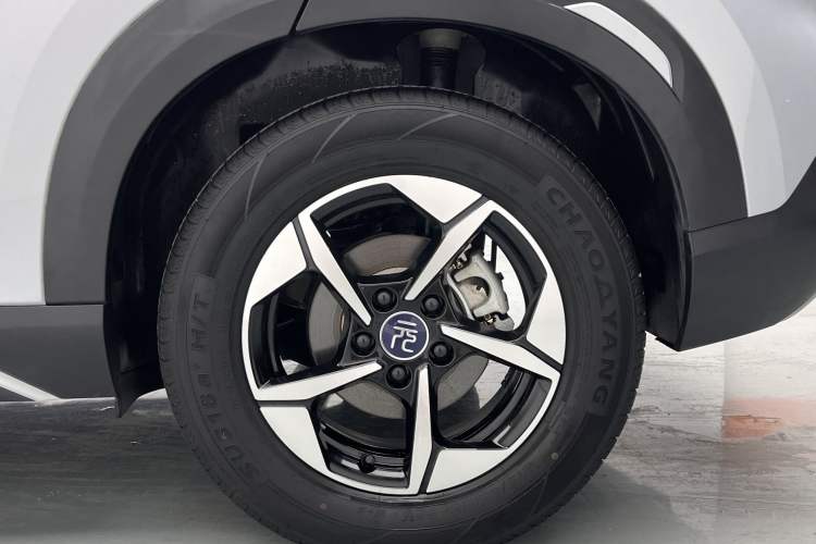 Used BYD Yuan UP 2024 401KM Beyond Edition Right Rear Wheel Hub
