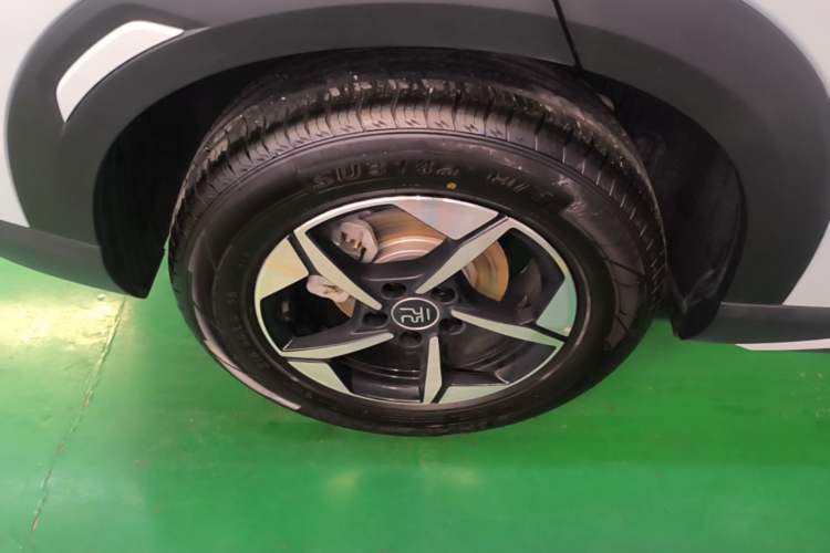 Used BYD Yuan UP 2024 401KM Leading Edition Right Rear Wheel Hub