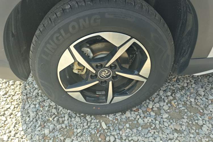 Used BYD Yuan UP 2024 401KM Leading Edition Right Rear Wheel Hub