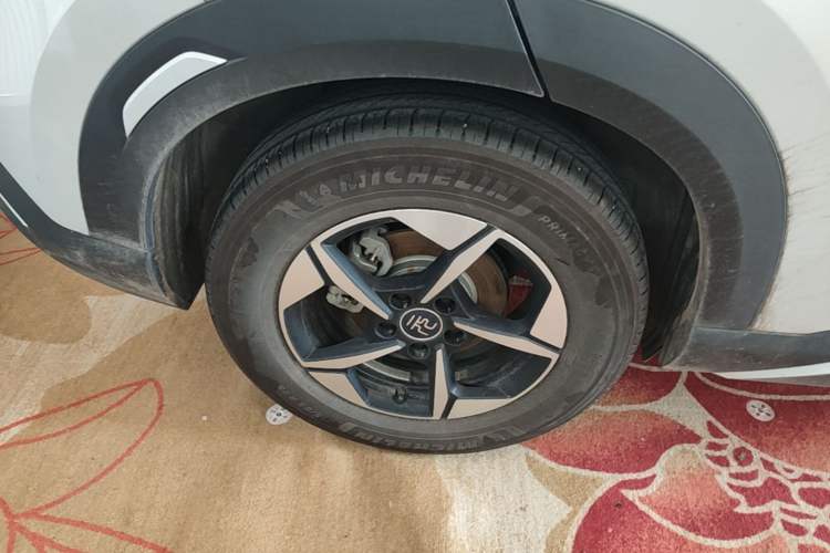 Used BYD Yuan UP 2024 401KM Leading Edition Right Rear Wheel Hub