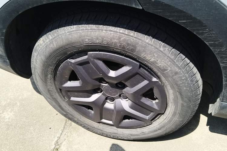 Used BYD Yuan UP 2024 401 km Active Version Right Rear Wheel Hub
