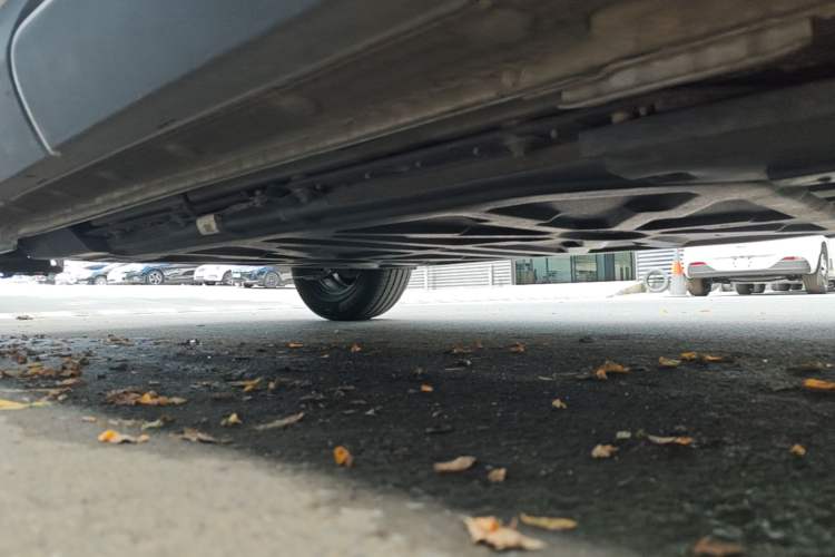 Used BYD Yuan UP 2024 401 km Active Version Right Side Sill