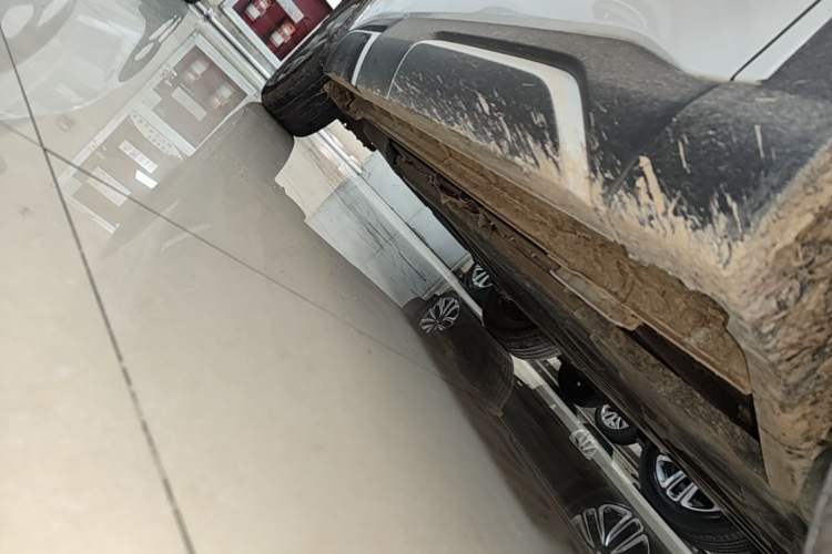 Used BYD Yuan UP 2024 401 km Active Version Right Side Sill