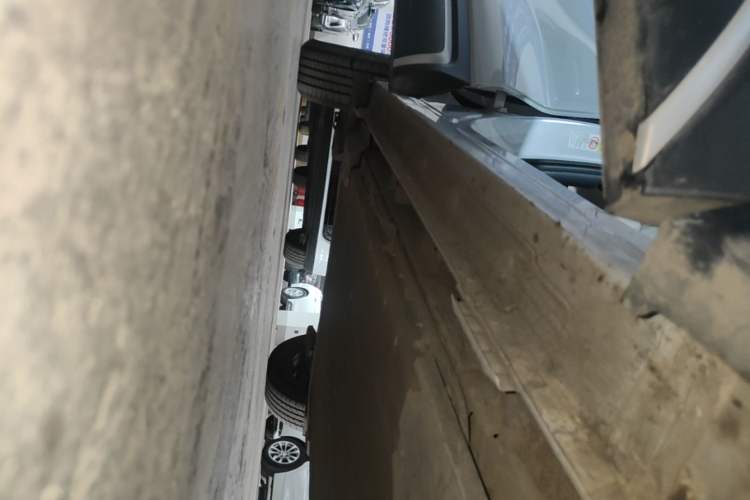 Used BYD Yuan UP 2024 401 km Active Version Right Side Sill