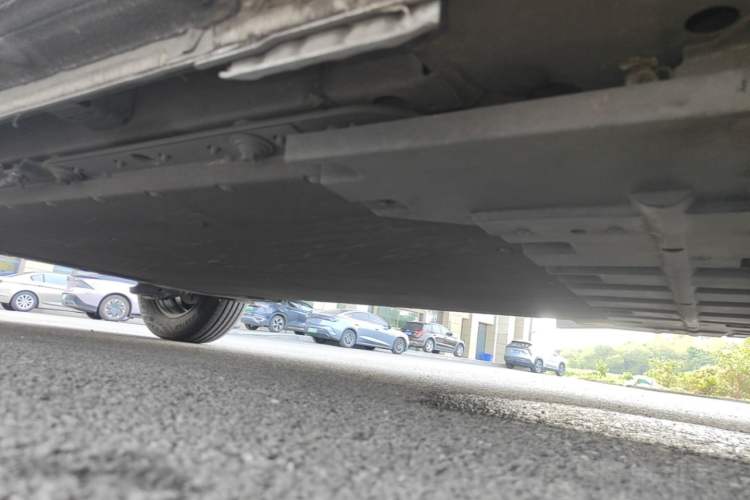 Used BYD Yuan UP 2024 401 km Active Version Right Side Sill