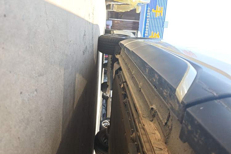 Used BYD Yuan UP 2024 401 km Active Version Right Side Sill
