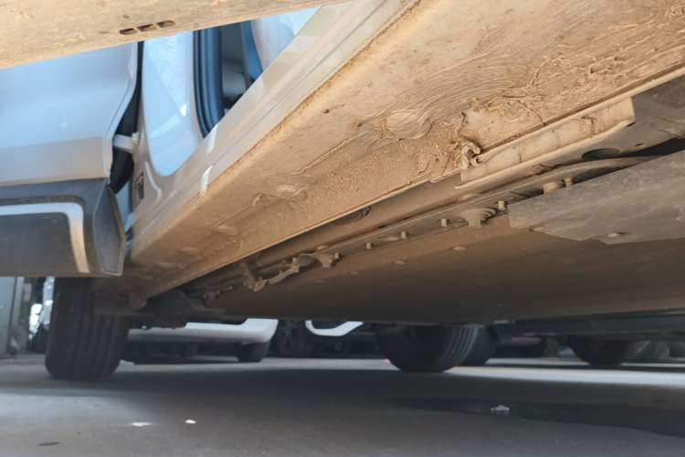 Used BYD Yuan UP 2024 401 km Active Version Right Side Sill