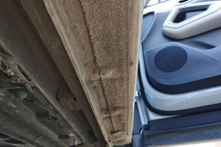 Used BYD Yuan UP 2024 401KM Leading Edition Right Side Sill