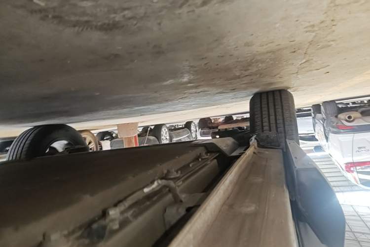 Used BYD Yuan UP 2024 401KM Leading Edition Right Side Sill