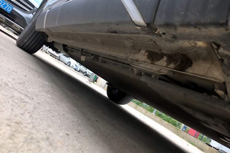 Used BYD Yuan UP 2024 401 km Active Version Right Side Sill