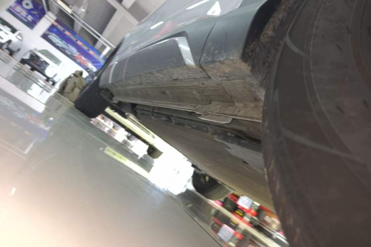 Used BYD Yuan UP 2024 401 km Active Version Right Side Sill