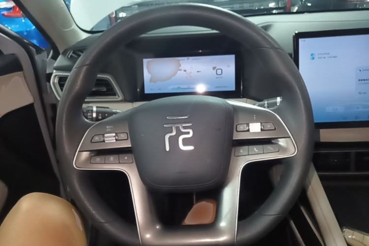 Used BYD Yuan UP 2024 401KM Leading Edition Steering Wheel